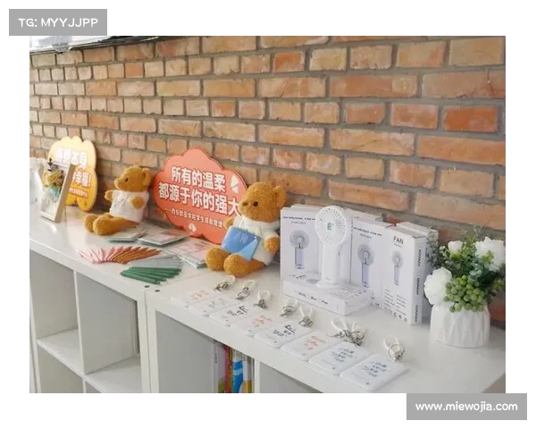 2025年毕业季的告别与新篇章 我站在人生岔路口的深刻感悟与展望 2025年毕业季的告别与新篇章 我站在人生岔路口的深刻感悟与展望